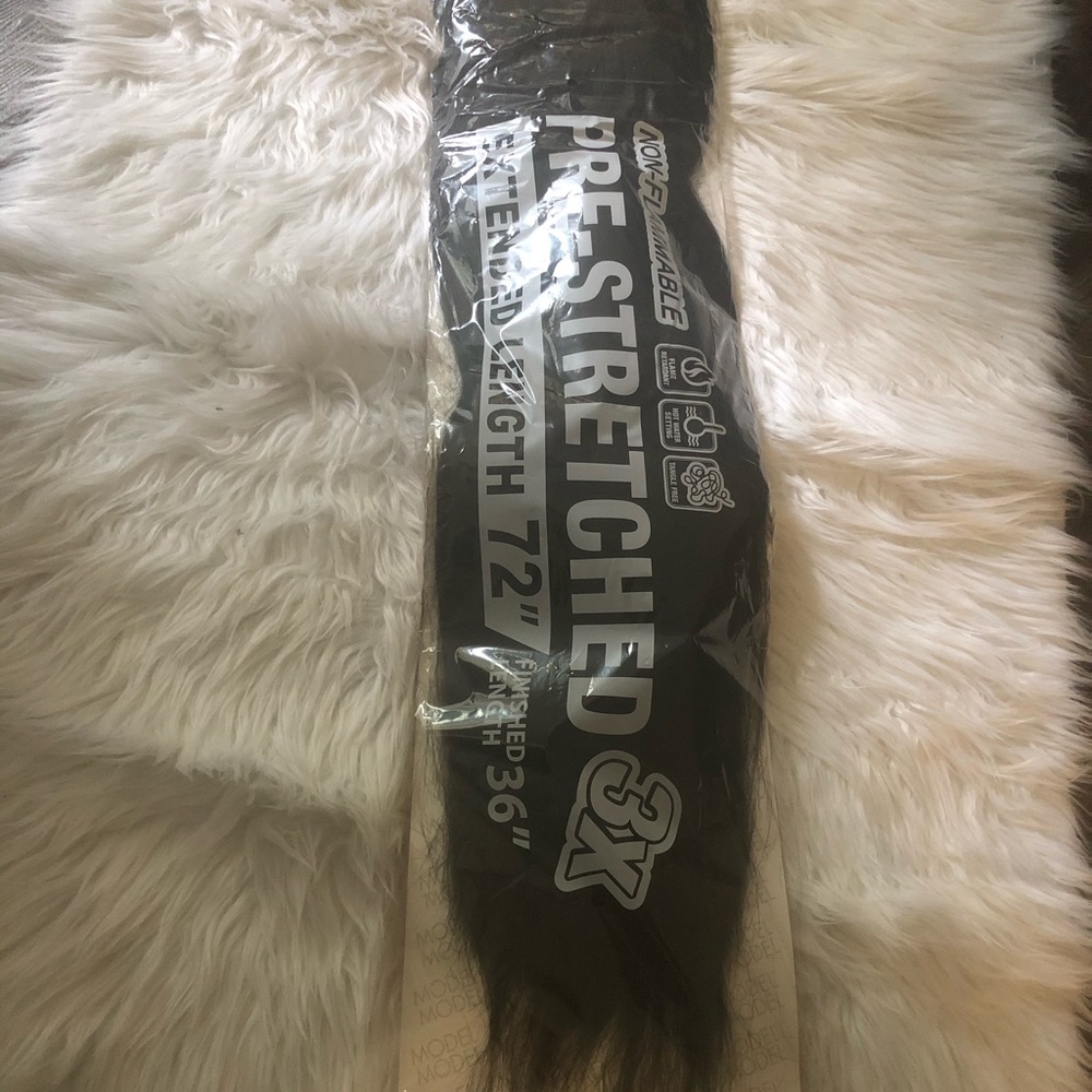 Pre stretch “72” hair extensions.plus one pack of snap on magnetic rollers.